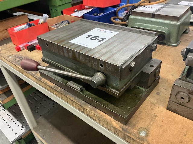 Handbediende magnetische opspanner - afbeelding 3 van  3