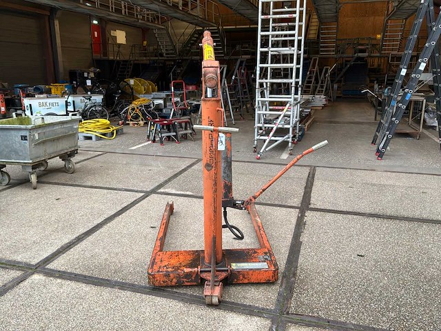 Handbediende motortakel - afbeelding 8 van  11