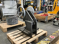 Handbediende ponsmachine - afbeelding 3 van  6