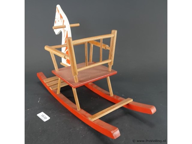 Handbeschilderd houten hobbelpaard - afbeelding 4 van  5