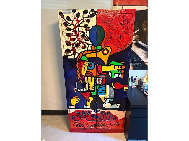Handbeschilderde designkast door patty harpenau - 1995 - afbeelding 5 van  10