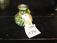 Handbeschilderde vaas een van koch 11 cm. - afbeelding 1 van  2