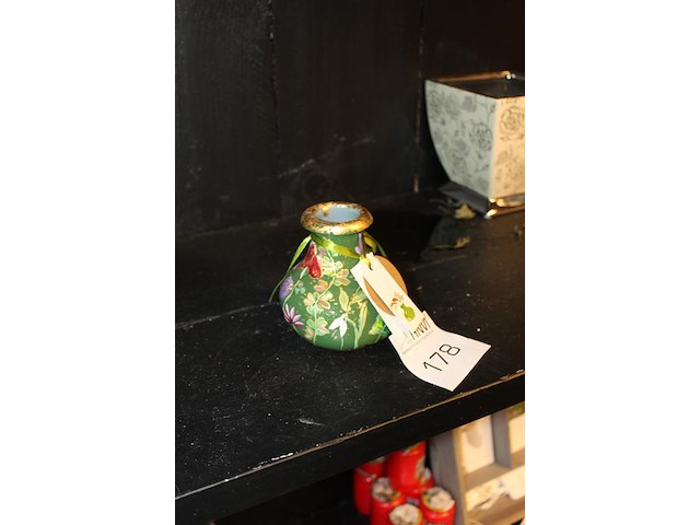 Handbeschilderde vaas een van koch 11 cm. - afbeelding 2 van  2