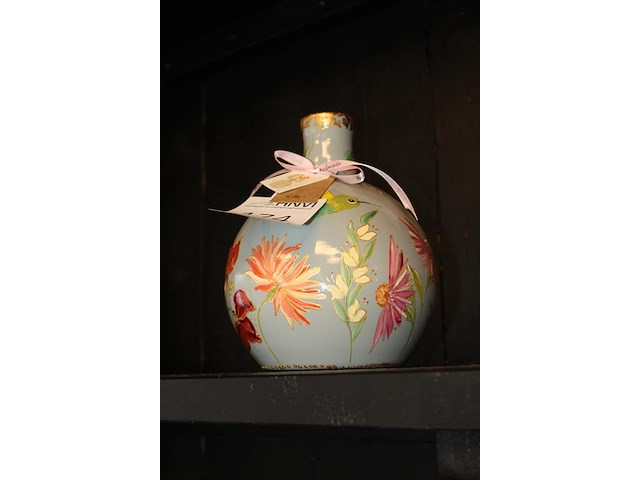 Handbeschilderde vaas een van koch hoogte 24 cm. - afbeelding 2 van  2