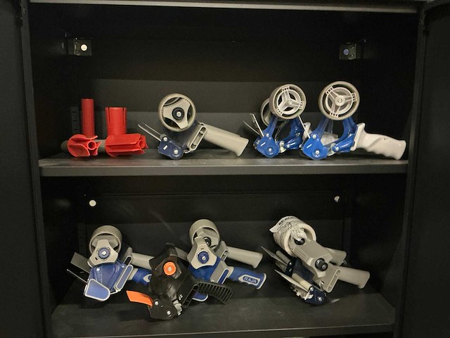 Handdispensers & handwikkelfolie dispenser (13x) - afbeelding 1 van  4