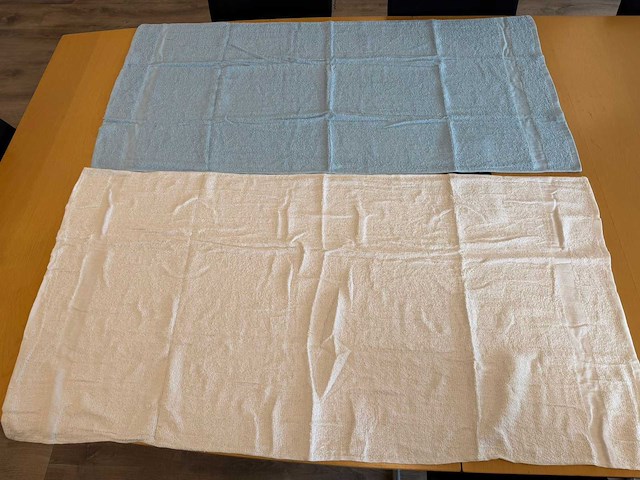 Handdoek (1200x) - afbeelding 2 van  5