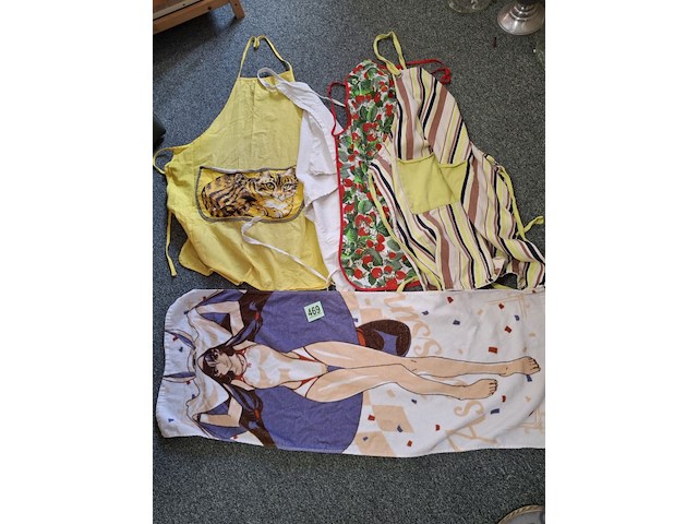 Handdoek en 4 schorten - afbeelding 3 van  3