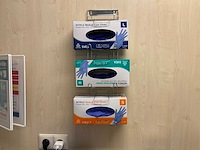 Handdoek en desinfectie wandhouders - afbeelding 2 van  3