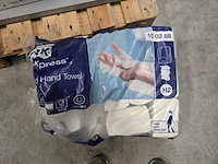 Handdoekhouders zeepdespencers en meer tork, partij - afbeelding 29 van  31