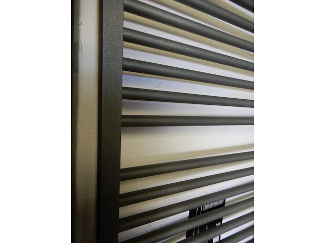 Handdoekradiator, antraciet, 1740x600 - afbeelding 2 van  4