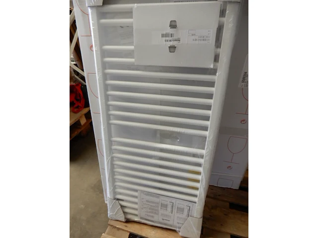 Handdoekradiator, brugman, ibiza, wit, 1450x600 - afbeelding 1 van  3