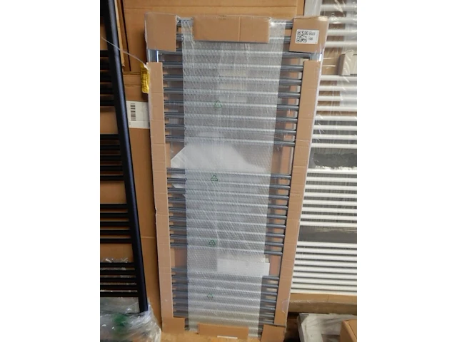 Handdoekradiator, drl, lisa, chroom, 1411x600 - afbeelding 1 van  3