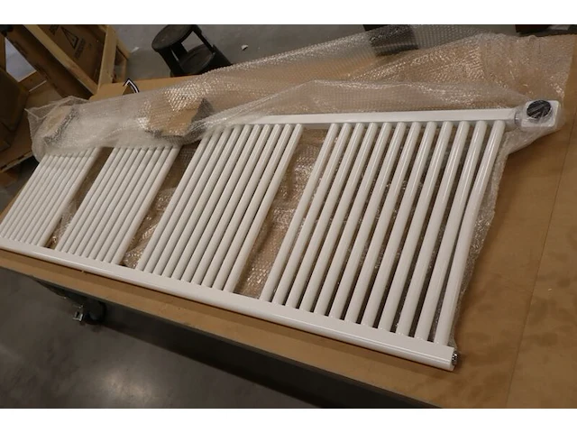 Handdoekradiator smart wifi wiesbaden, elara, wit - afbeelding 2 van  9
