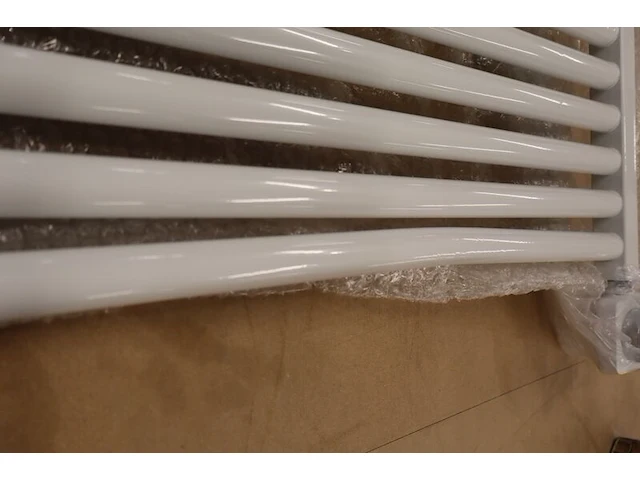 Handdoekradiator smart wifi wiesbaden, elara, wit - afbeelding 3 van  9