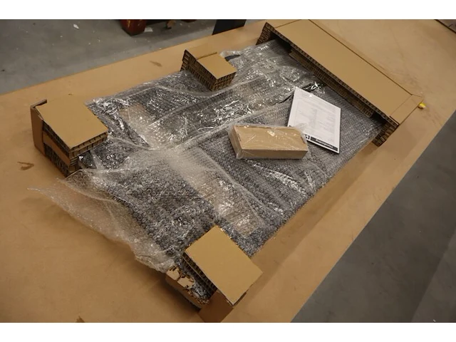 Handdoekradiator smart wifi wiesbaden, elara, zwart - afbeelding 3 van  4