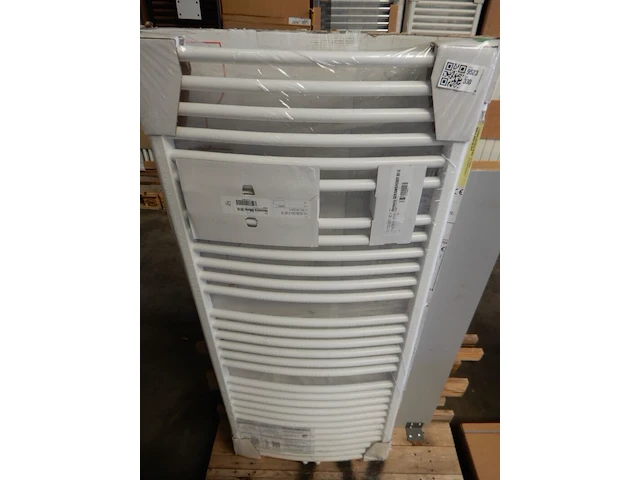 Handdoekradiator, vasco, calidus, wit, 1450x600 - afbeelding 1 van  3