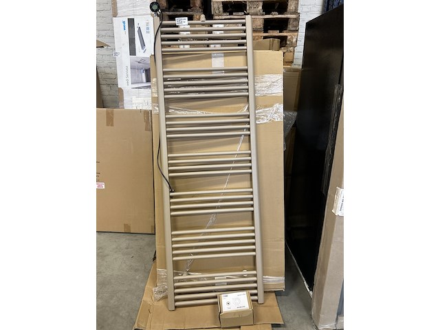 Handdoekradiator - afbeelding 1 van  6
