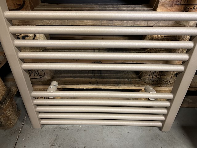 Handdoekradiator - afbeelding 2 van  4