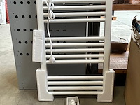 Handdoekradiator - afbeelding 1 van  5