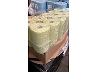 Handdoekrol 100% cellulose groen 2 laags 23 cm breed 80 meter (100x) - afbeelding 2 van  3