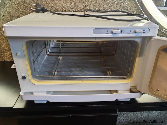 Handdoekverwarmer en sterilisator zd-m52 - afbeelding 2 van  7