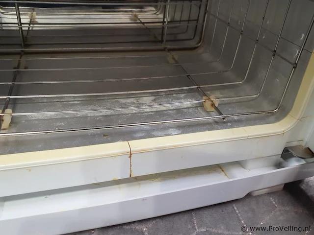 Handdoekverwarmer en sterilisator zd-n52 - afbeelding 3 van  6