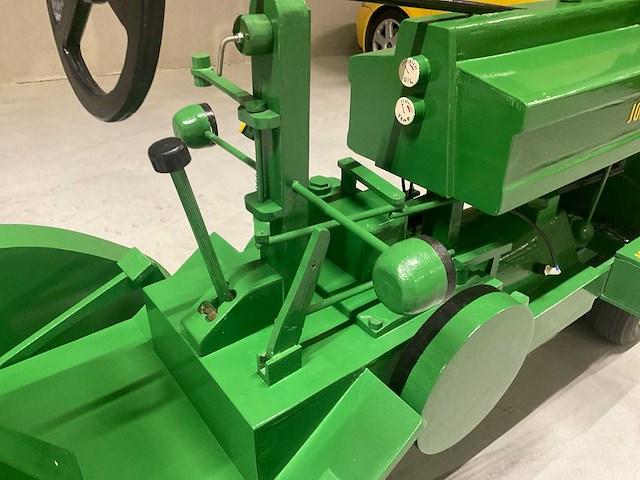 Handgemaakte john deere oldtimer tractor - afbeelding 4 van  19