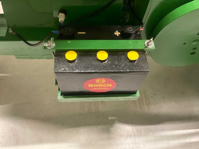 Handgemaakte john deere oldtimer tractor - afbeelding 8 van  19