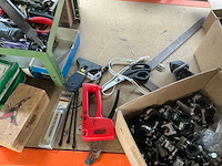 Handgereedschap, bevestigingsmaterialen en accessoires - afbeelding 7 van  23
