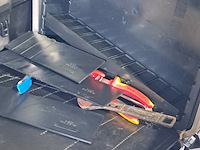 Handgereedschap en 2x rookmachine t.b.v. brand oefeningen, o.a. lion - afbeelding 4 van  11