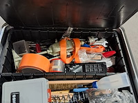 Handgereedschap en 2x rookmachine t.b.v. brand oefeningen, o.a. lion - afbeelding 9 van  11