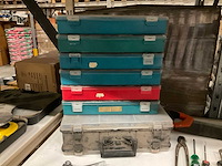 Handgereedschap en opbergbakken (31x) - afbeelding 2 van  7