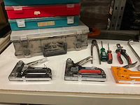 Handgereedschap en opbergbakken (31x) - afbeelding 3 van  7