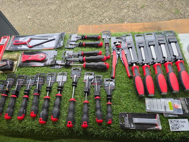 Handgereedschap in bahco koffer industries, partij - afbeelding 1 van  13