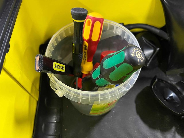 Handgereedschap in stanley koffer - afbeelding 5 van  7