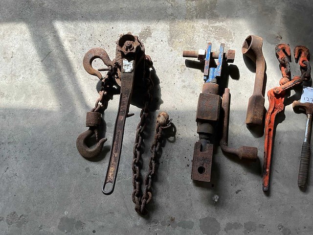 Handgereedschap "rig floor hand tools" - afbeelding 2 van  3