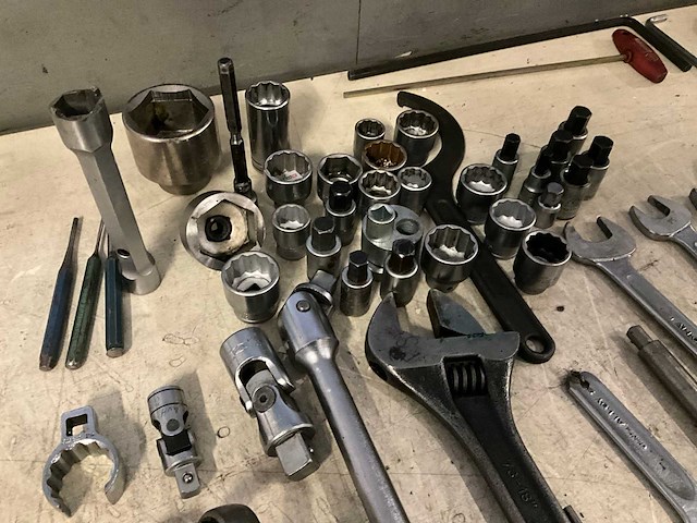 Handgereedschap - afbeelding 2 van  8