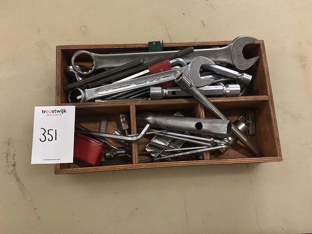 Handgereedschap - afbeelding 1 van  2