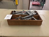 Handgereedschap - afbeelding 2 van  2
