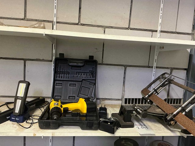 Handgereedschap - afbeelding 1 van  5