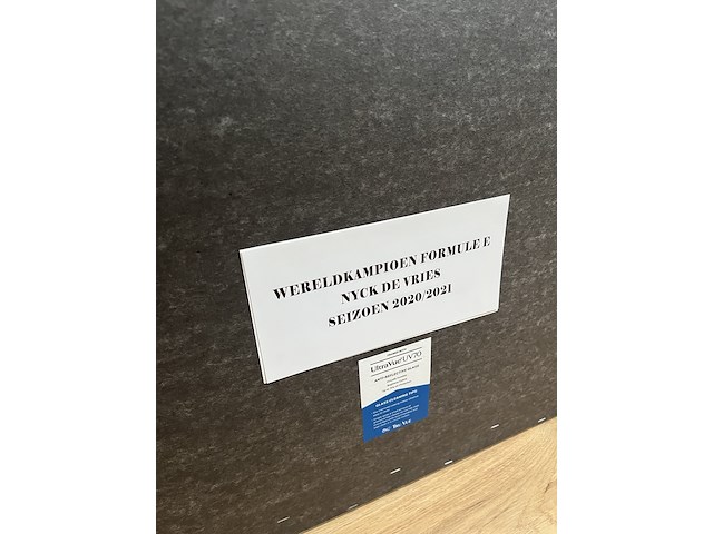 Handgesigneerd nomex undersuit nyck de vries - afbeelding 11 van  20