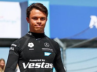 Handgesigneerd nomex undersuit nyck de vries - afbeelding 13 van  20