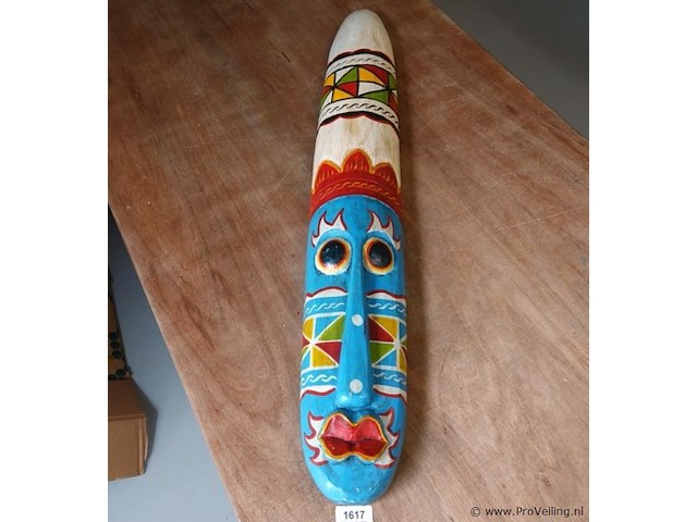 Handgesneden, handbeschilderd houten masker - afbeelding 2 van  5