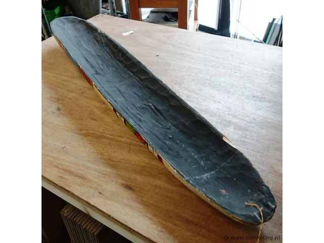 Handgesneden, handbeschilderd houten masker - afbeelding 5 van  5