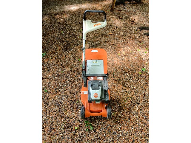 Handgrasmaaier, benzine stihl, oranje - afbeelding 2 van  5