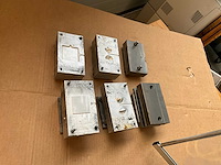 Handmatige spuitgiet machine met compressor - afbeelding 3 van  18