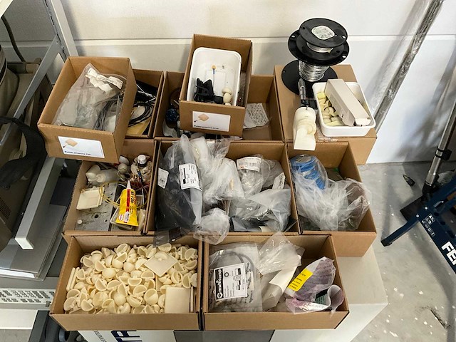 Handmatige spuitgiet machine met compressor - afbeelding 5 van  18