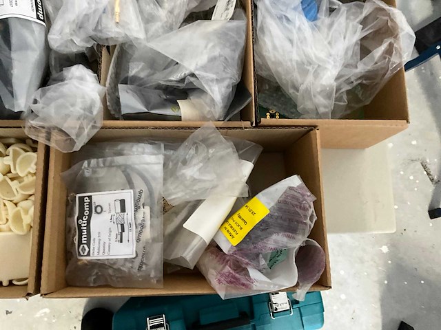 Handmatige spuitgiet machine met compressor - afbeelding 7 van  18