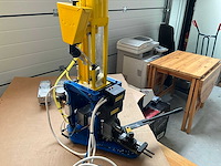 Handmatige spuitgiet machine met compressor - afbeelding 15 van  18