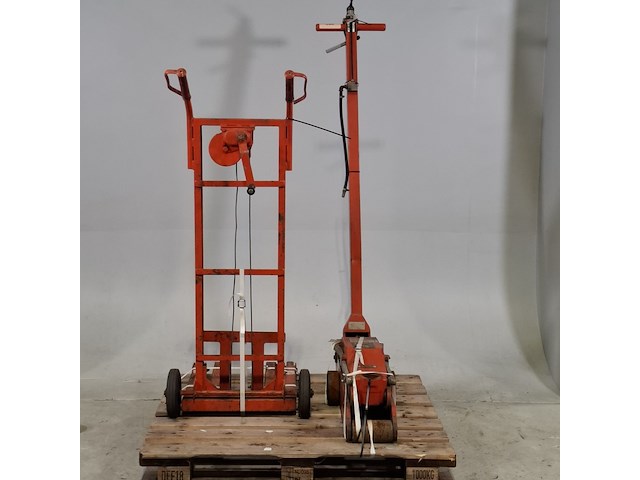 Handmatige stapelaar en garagekrik, o.a overtoom - afbeelding 1 van  12